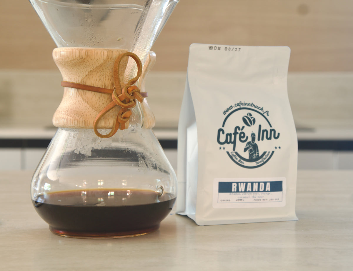 Sachet de café Rwanda Cyiya 843 Café Inn, vue de trois quarts